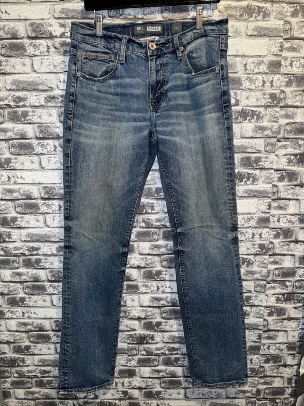 USED* BKE Buckle Nolan Straight Leg Men’s 32L Medium Wash Stretch Denim Cowboy